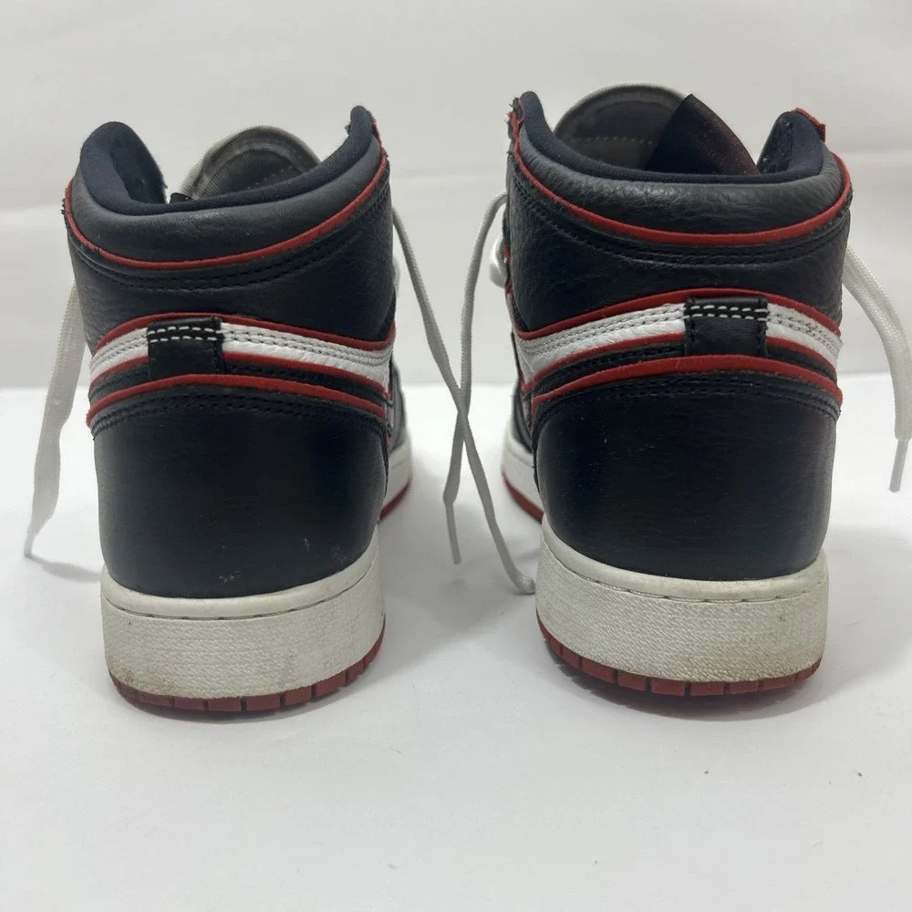 Nike Air Jordan 1 Retro High OG Bloodline 57441-062 2019 with Box Size 6Y